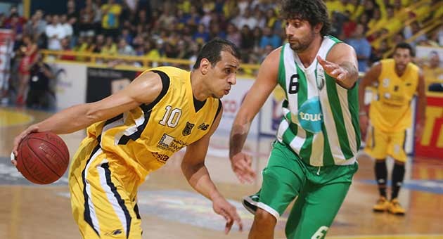 فوز الرياضي على الحكمة في اولى مباريات نهائي كرة السلة بالصور ... فوز الرياضي على الحكمة 77-68