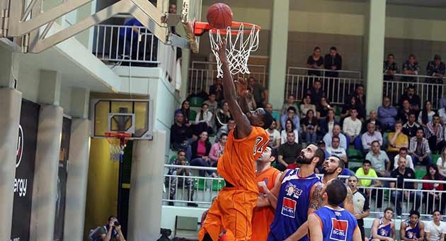 hoops_9_4_630 سلة لبنان : فوز هومنتمن على هوبس