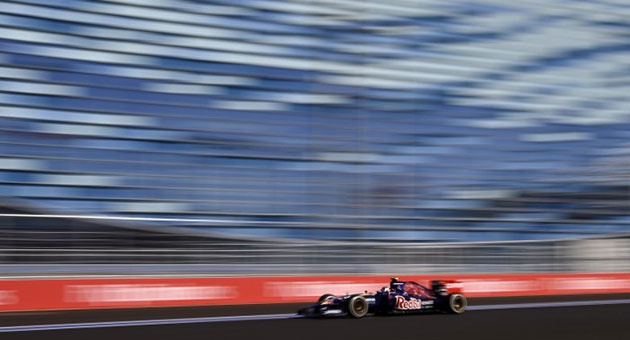 f1_10_630 مرسيدس تتصدر جولتي التجارب الحرة لجائزة روسيا الكبرى