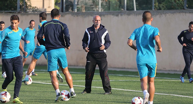 ahed_13_17_630 بالصور : العهد المتصدر يستعد للقاء السلام زغرتا