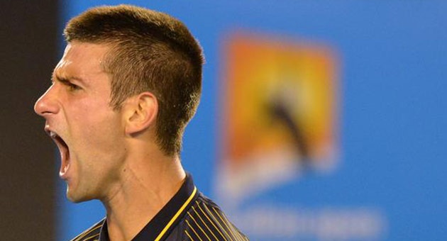 novak_15_10__630 ديوكوفيتش يواصل نزهته وموراي ينجو من فخ ايسنر