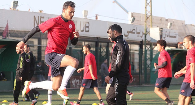 بالصور : النجمة يستعد لمواجهة السلام زغرتا بحضور غودوين