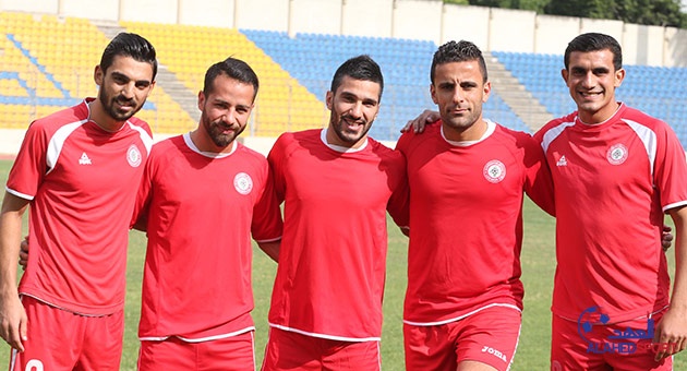 بالصور  : تمارين منتخب لبنان لكرة القدم في حضور المحترفين 