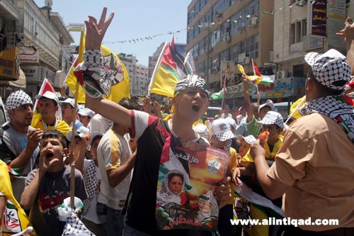 عملية الرضوان: احتفالات لحركة فتح في رام الله بتحرير الاسرى وجثامين الشهداء ـ مصور