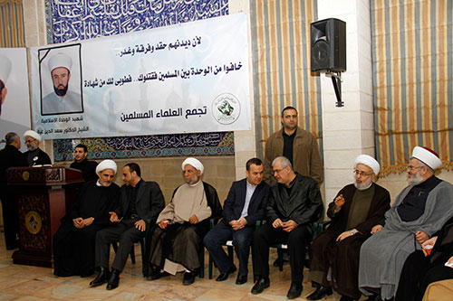تجمع العلماء المسلمين تقبل التعازي بالشهيد غية 