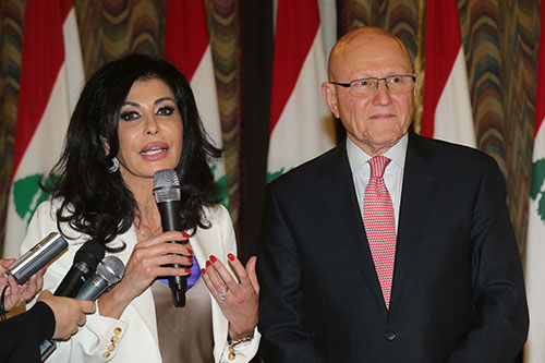 الرئيس سلام يكرم مي الخليل 