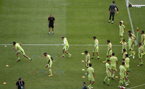 كأس آسيا : استعدادات ايران وقطر للمواجهة المرتقبة بينهما 