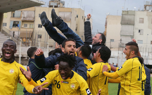 العهد يقترب من التتويج بفوزه على طرابلس 