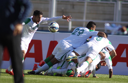 تعادل الاهلي الاماراتي وتراكتور الايراني 2-2