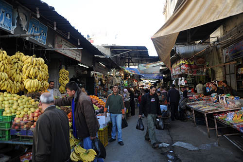 سوقُ الزاوية بغزة .. نمطٌ تراثيٌ رائع