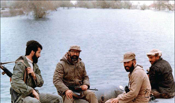 صور من حياة القائد الشهيد مصطفى شمران