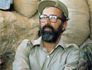صور من حياة القائد الشهيد مصطفى شمران
