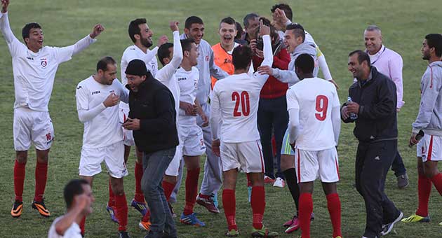 بالصور : فوز التضامن صور على العهد 