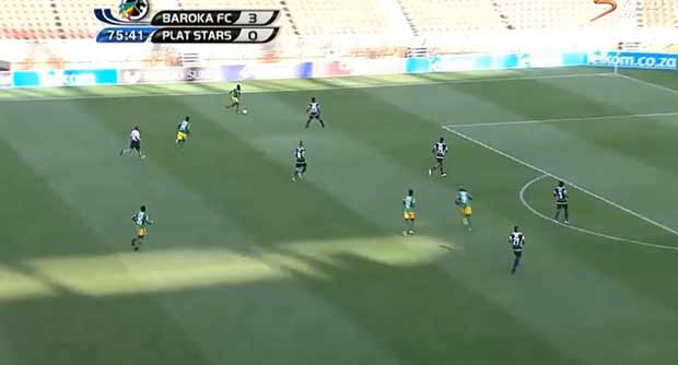 بالفيديو: بطاقة صفراء لمراوغة غريبة لم تعجب الحكم 