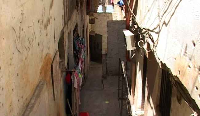 حيّ في لبنان لا يدخله نور الشمس!