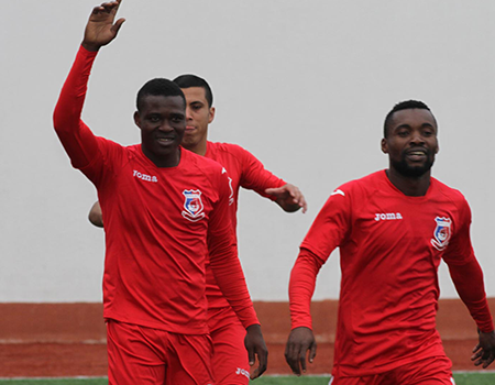 التضامن صور يُسقط المتصدر الصفاء 2-0 العهد وحيداً في الصدارة بعد خسارة الصفاء امام التضامن صور
