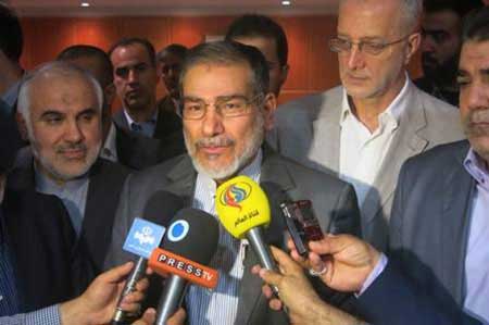 شمخاني لدى وصوله الى مطار بيروت الأمين العام لحزب الله التقى الأمين العام للمجلس الأعلى للأمن القومي الايراني وتم التداول بآخر التطورات السياسية والأمنية في المنطقة