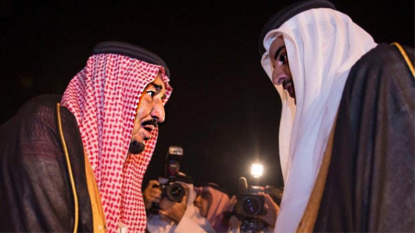 &rsquo;دبكت&rsquo; بين أعراب &rsquo;قمة الرياض&rsquo;.. و&rsquo;فضائح&rsquo; بالجملة على الإعلام الخليجي - مصوّر