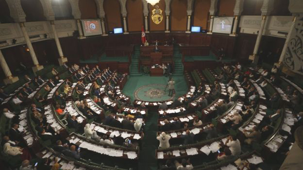 جدل في تونس حول قانون المصالحة