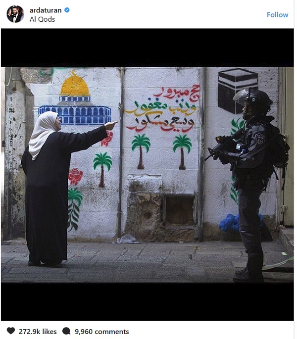 بالصورة.. نجم برشلونة يتعاطف مع عربية القدس
