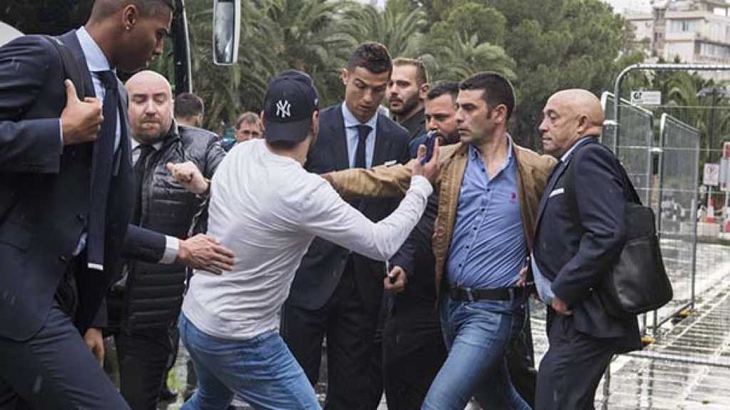 مشجع يتسلل إلى مكان رونالدو بعد خدعة!