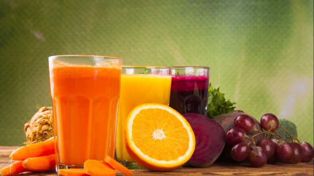 عصائر طبيعية.. درعك الواقي ضد البرد والإنفلونزا