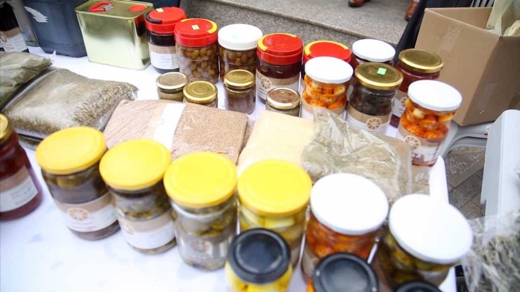 بضائع واطعمة بأسعار رخيصة جداً كبديل عن المنتجات الاسرائيلية