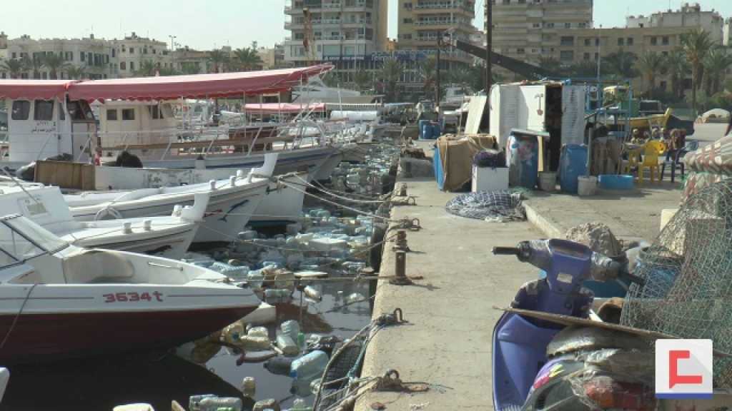 الرياح والامطار تسبب كارثة بيئية بصيادي الاسماك