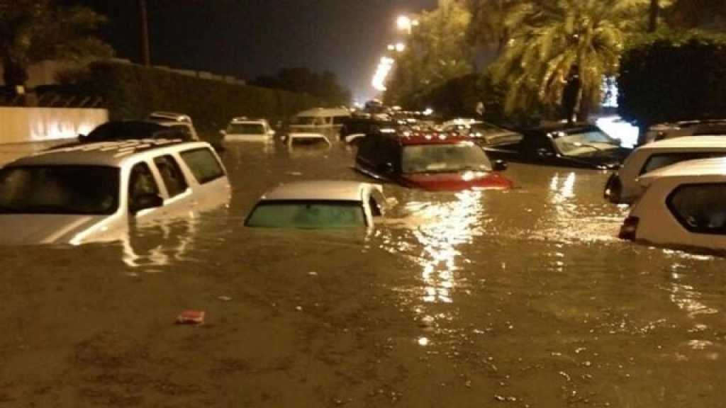 الكويت : السيول تقيل وزير الأشغال