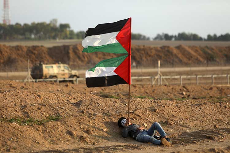 العلم الفلسطيني راية مسيرات العودة