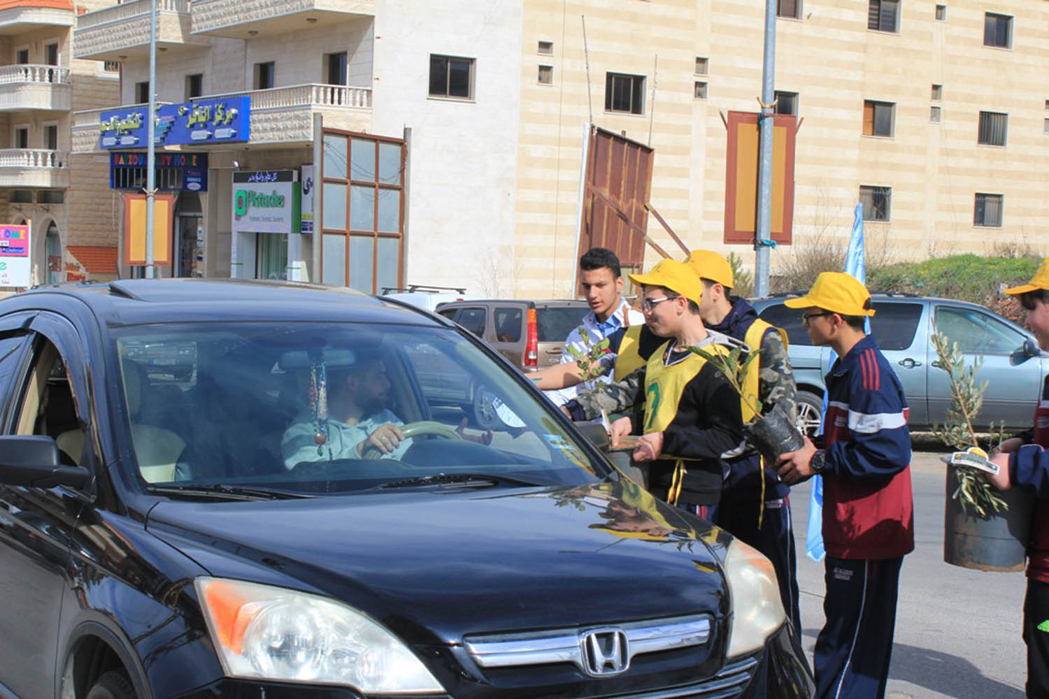 في ذكرى القادة الشهداء .. ’شجرة على طريق القدس’