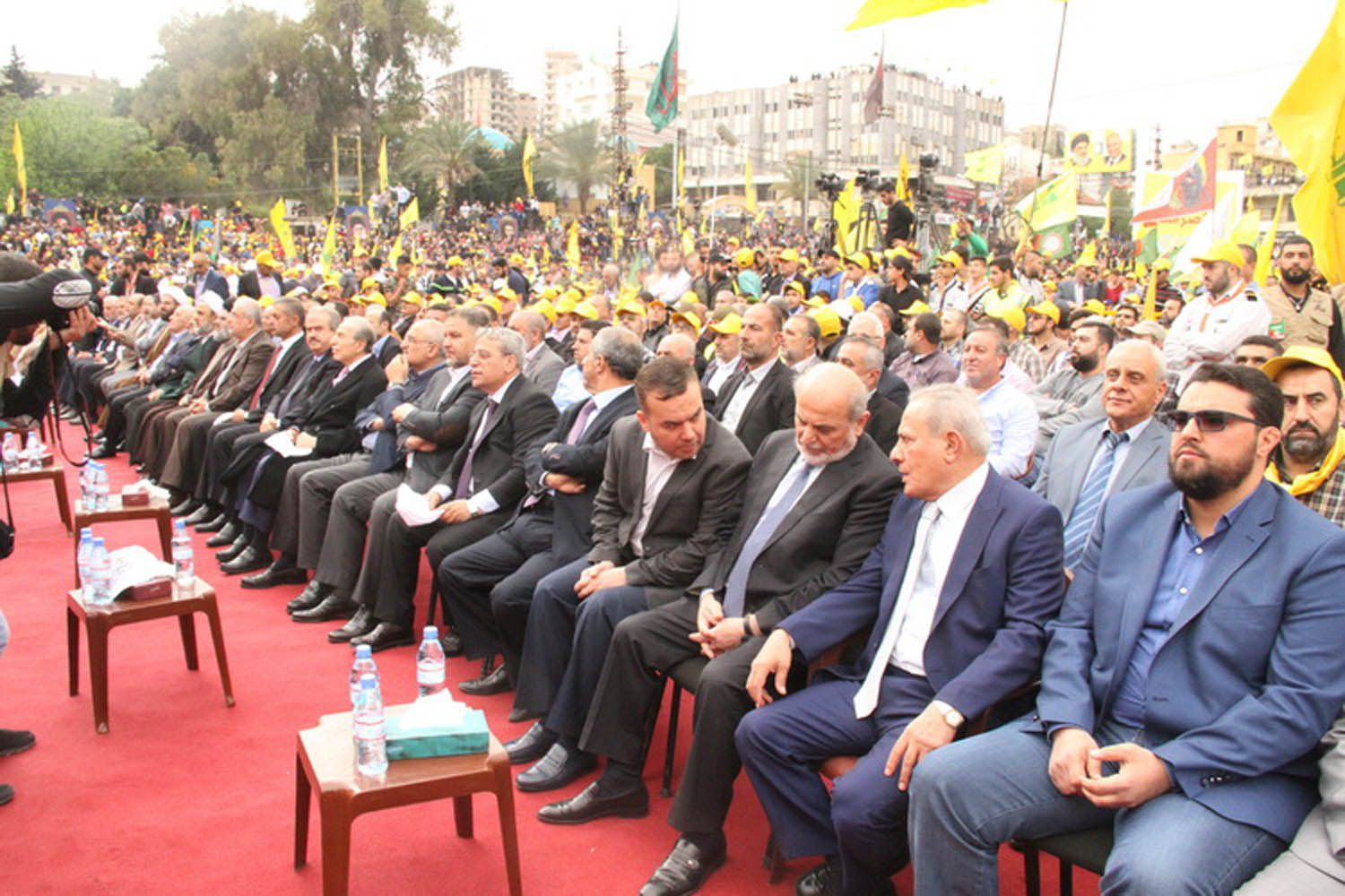 بالصور: مهرجان الوفاء للنصر في مدينة النبطية جنوب لبنان