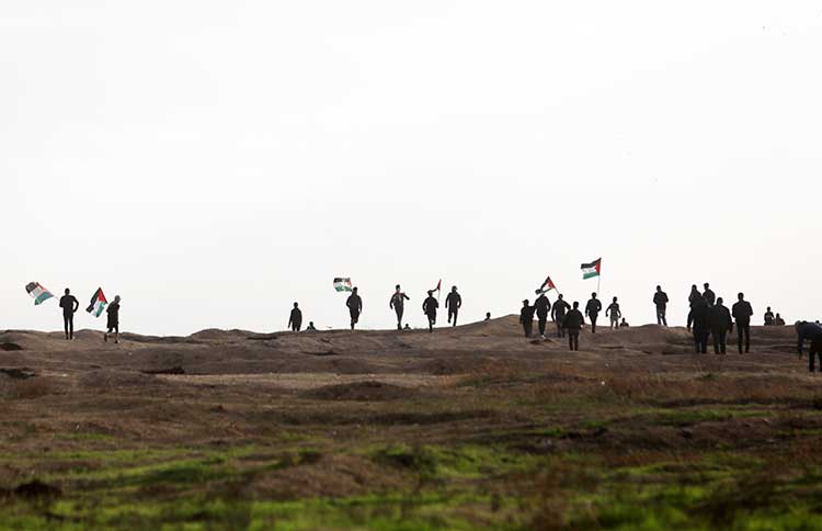 العلم الفلسطيني راية مسيرات العودة