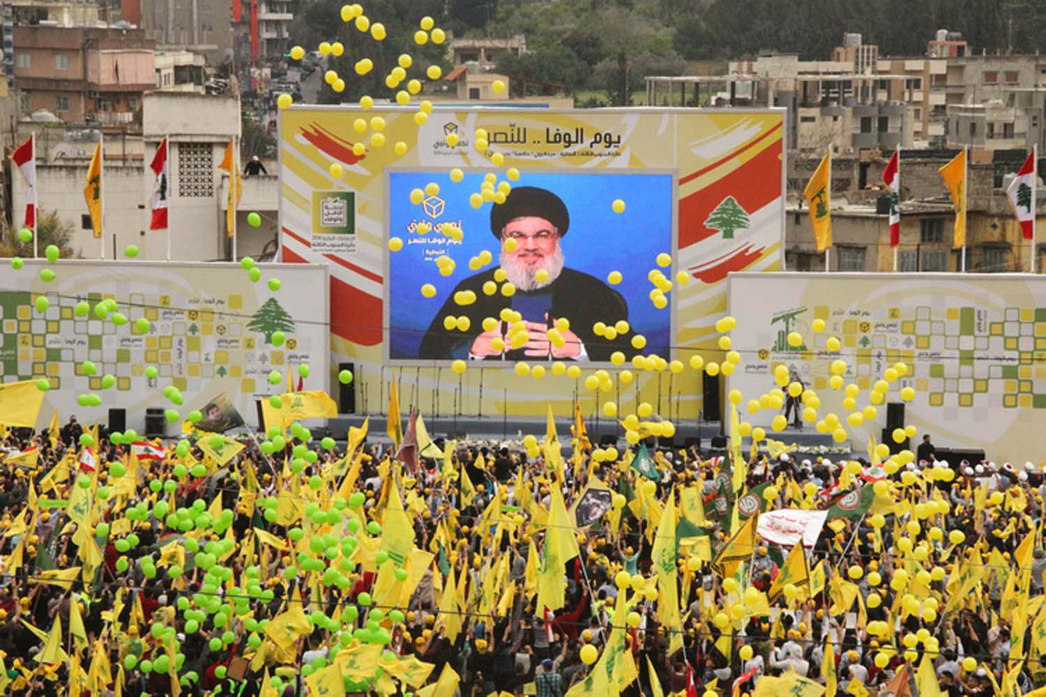بالصور: مهرجان الوفاء للنصر في مدينة النبطية جنوب لبنان