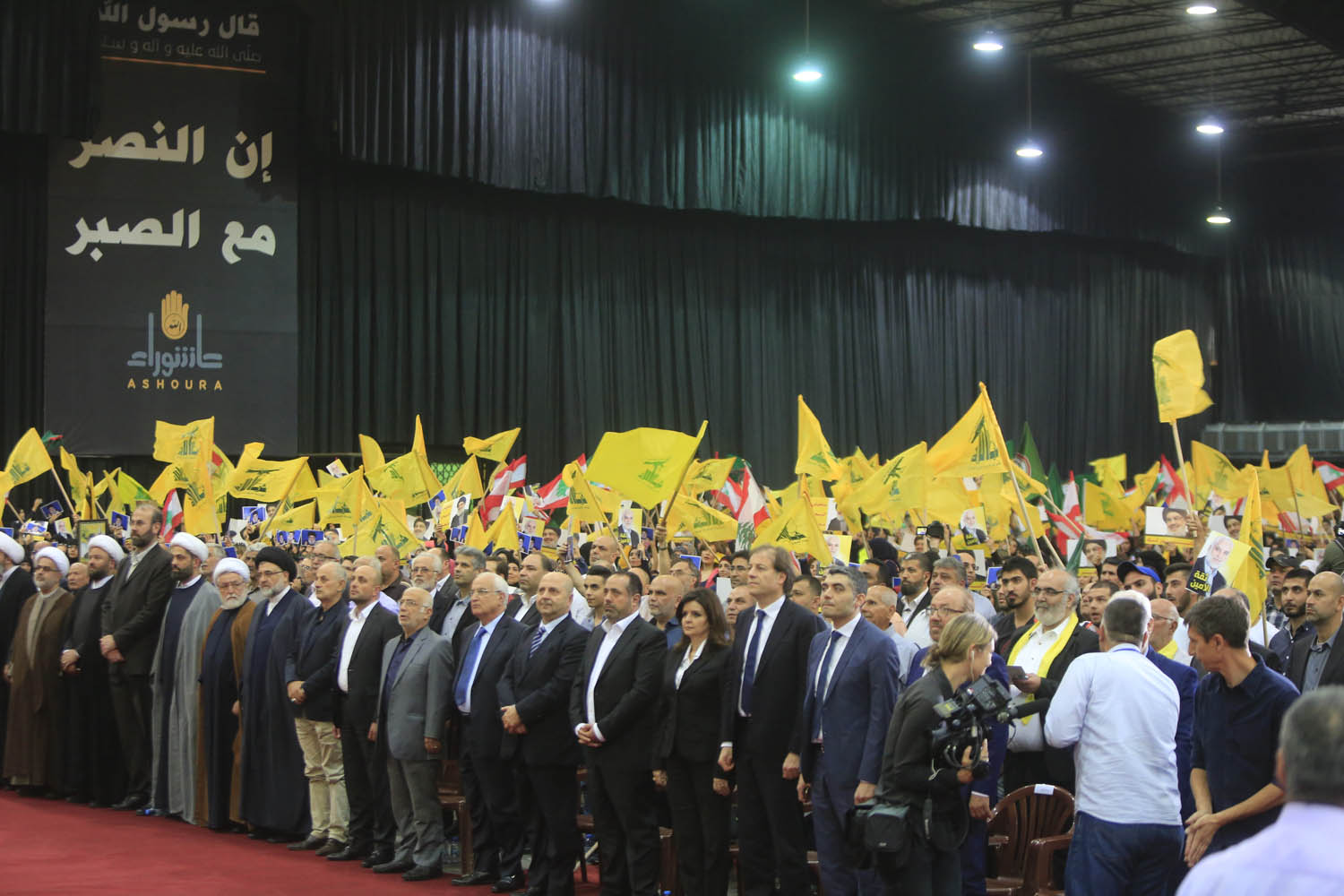 بالصور.. مهرجان الوفا للعز  جبيل-كسروان الانتخابي  في مجمع سيد الشهداء (ع)