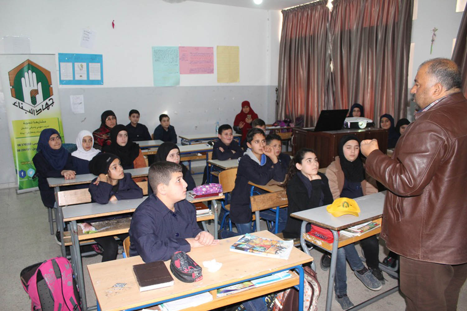 مشروع ’الشجرة الطيبة’ في متوسطة شحور الرسمية
