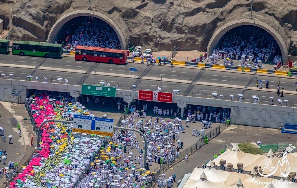 حجاج بيت الله من السماء