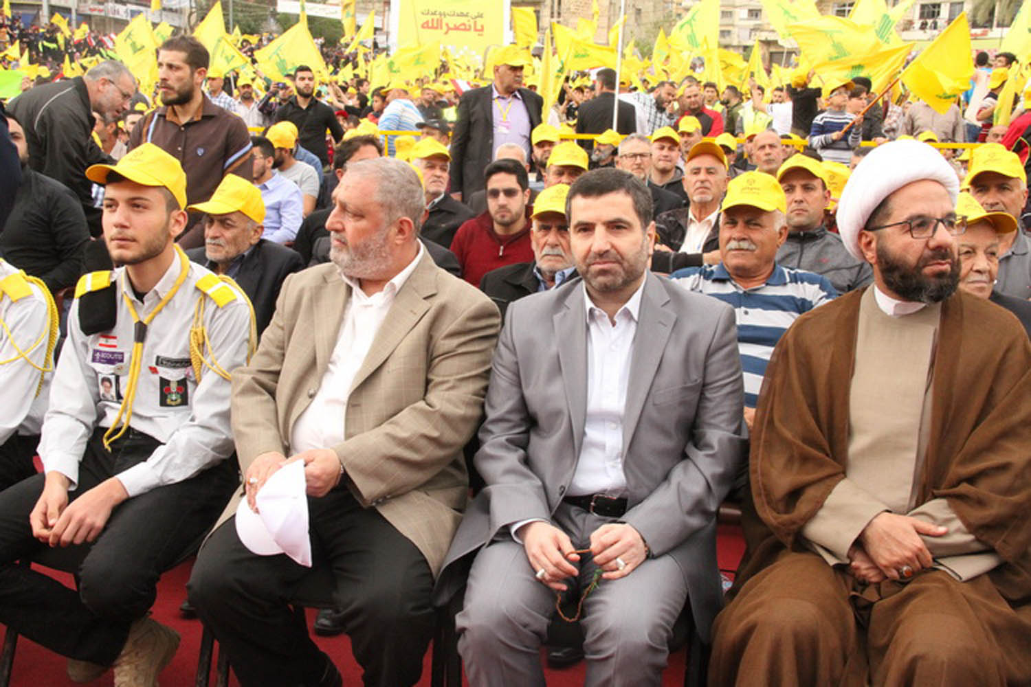 بالصور: مهرجان الوفاء للنصر في مدينة النبطية جنوب لبنان