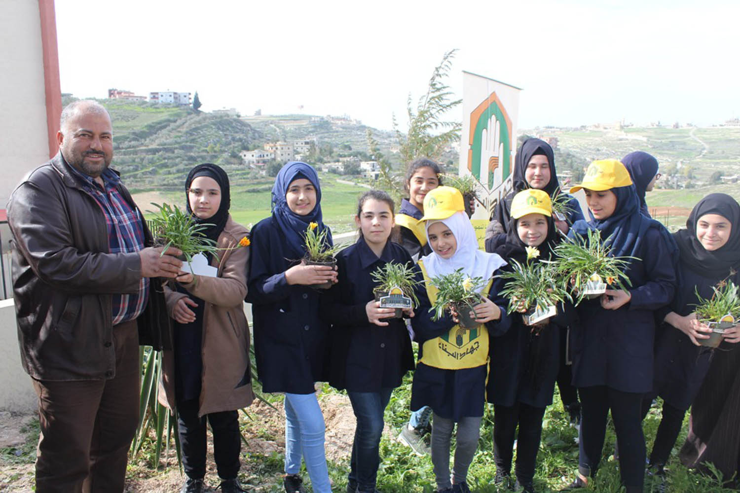 مشروع ’الشجرة الطيبة’ في متوسطة شحور الرسمية