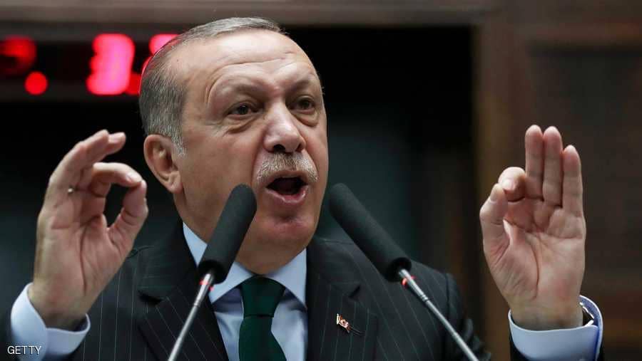 اسلام اوزكان لـ’العهد’: انتقادات واسعة توجه لأردوغان حول سوريا في الشارع التركي