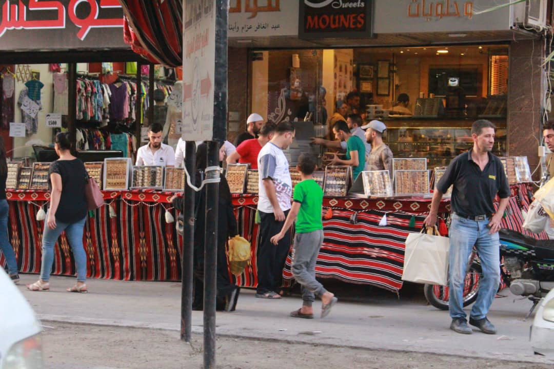 المناطق السورية تعيش أول عيد أضحى آمن من الإرهاب.. وأعين الجيش على ادلب